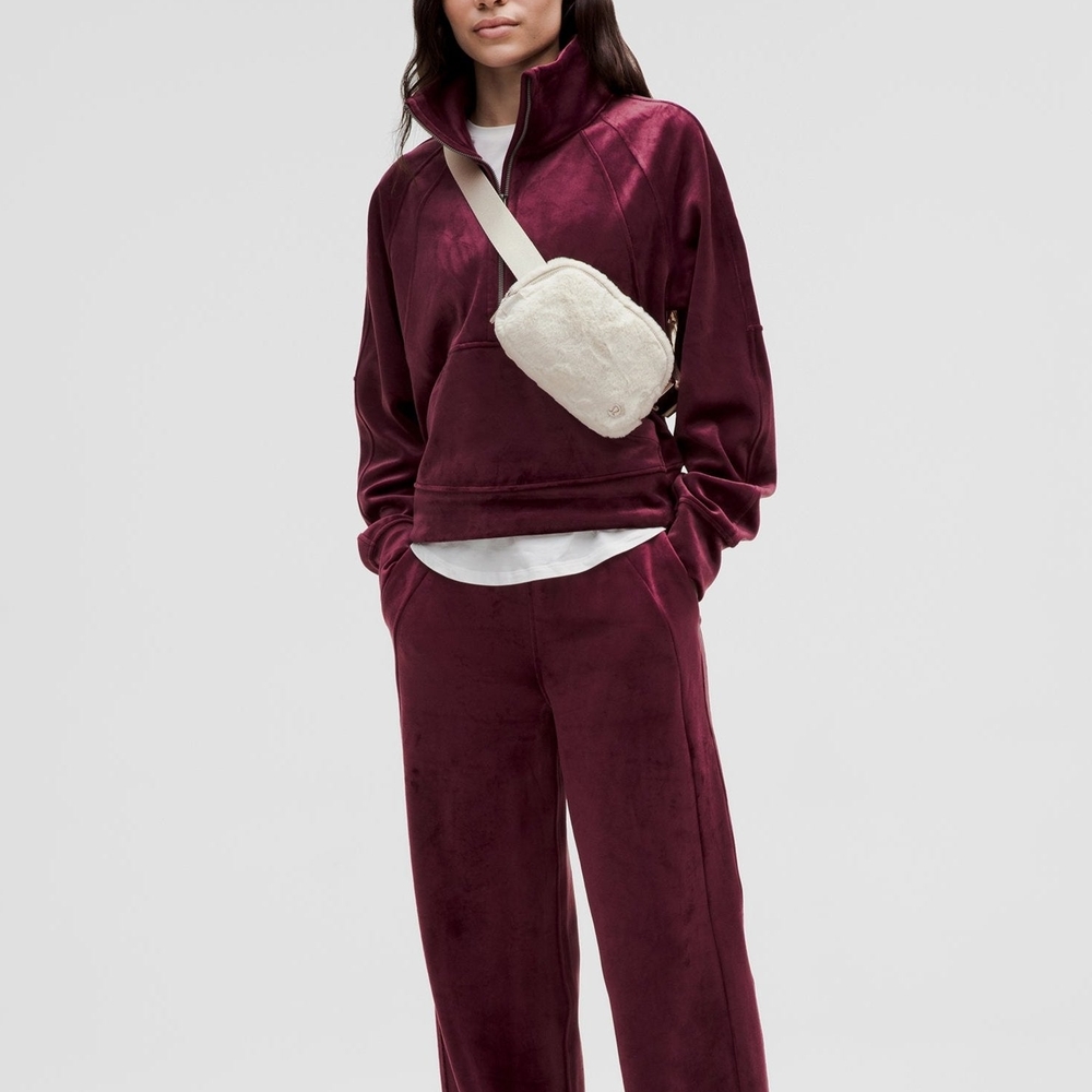 Lululemon Everywhere Belt Bag Fleece Bone